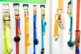 29385_straps